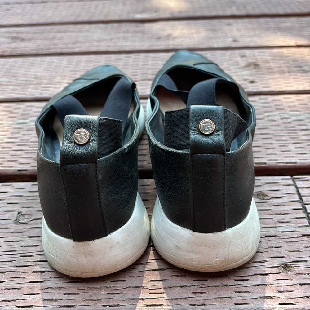 Taryn Rose Danielle Slip On Shoes - Black - 7.5 Women's - Picture 4 of 6
